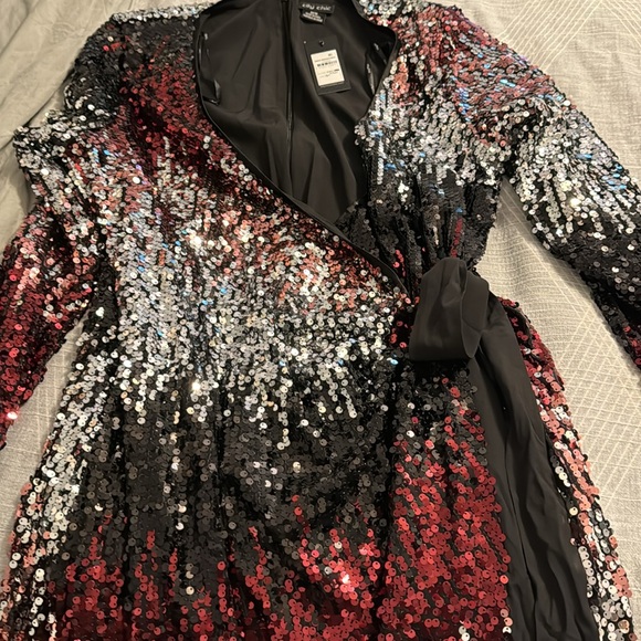 City Chic Irresistible Long Sleeve Sequin Faux Wrap Dress NWT - Picture 8 of 9
